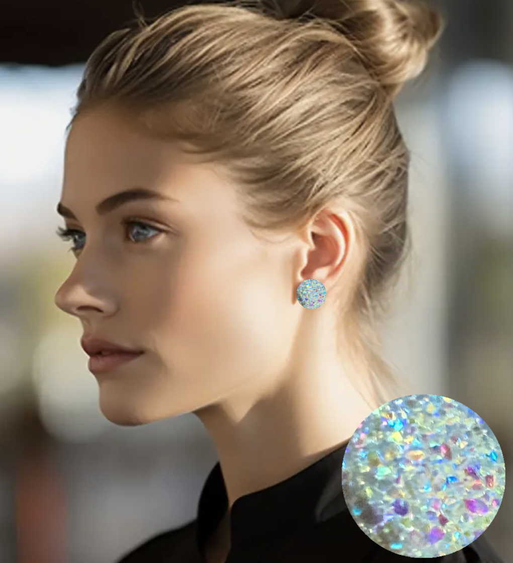 Glitzernder Ohrstecker aus Harz